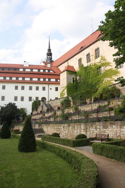 Rosengarten am Schloss Hartenfels