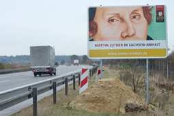 Autobahnschild Luther in Sachsen-Anhalt