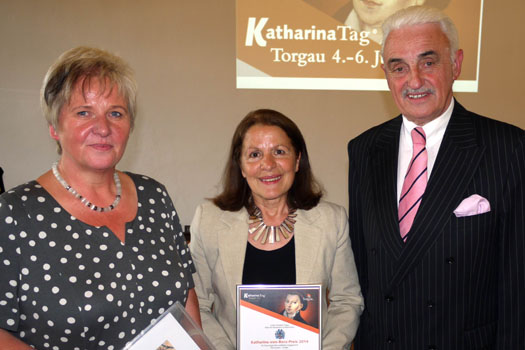 Oberbürgermeisterin Andrea Staude, Preisträgerin Bosiljka Schedlich, Landrat Mic